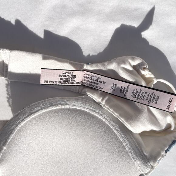 Victoria’s Secret Body By Victoria Perfect Shape Push Up Bra 32A Blue Lace - Picture 4 of 4